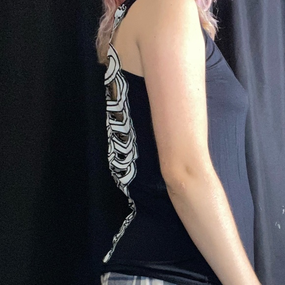 Skeleton back - Picture 4 of 5